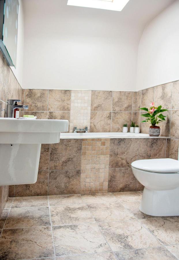 Unique 2 Bedroom In Flat Kirriemuir - Scotland Kültér fotó