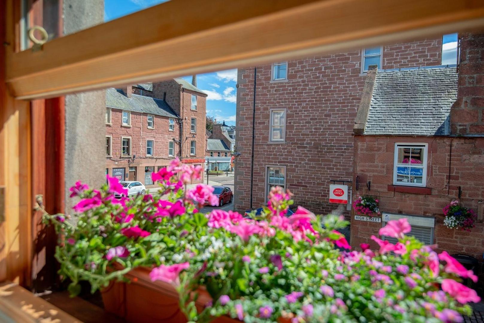 Unique 2 Bedroom In Flat Kirriemuir - Scotland Kültér fotó